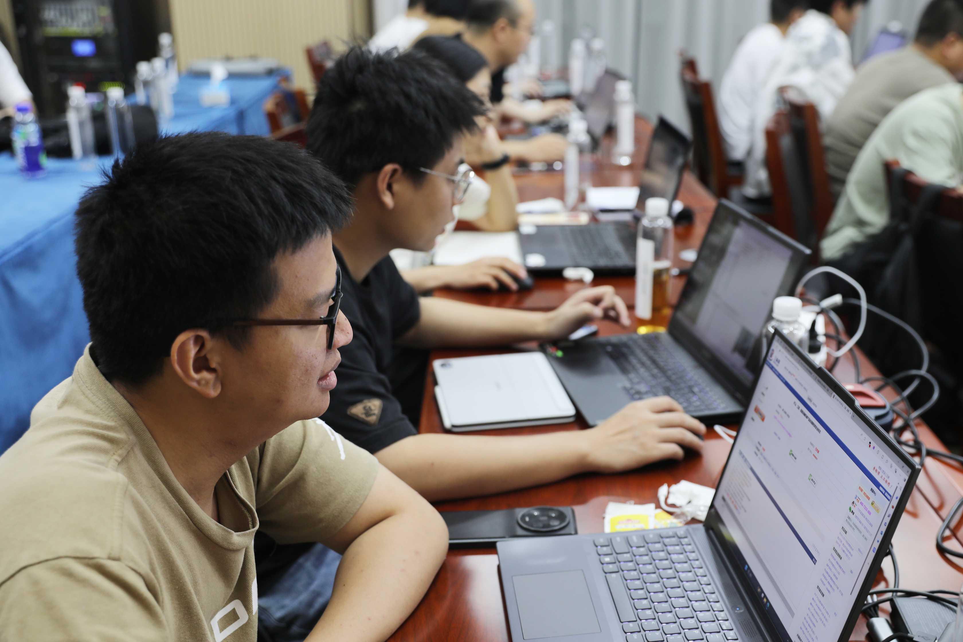 09-3图:课堂学习讨论组图.png